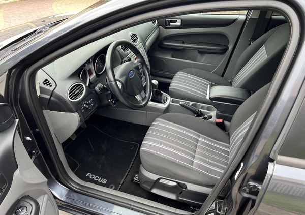 Ford Focus cena 16500 przebieg: 165200, rok produkcji 2009 z Zgierz małe 277